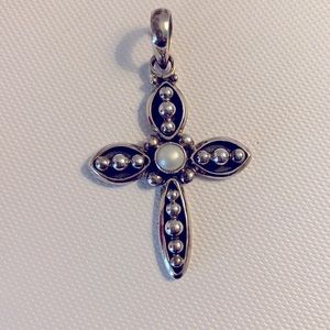 Silpada Contemporary Credence Cross Pendant